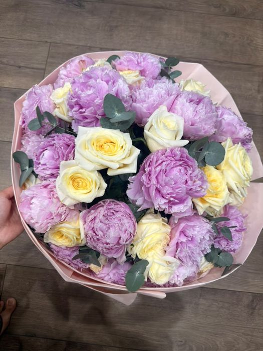Продам букет с пионами от ROMANTIC