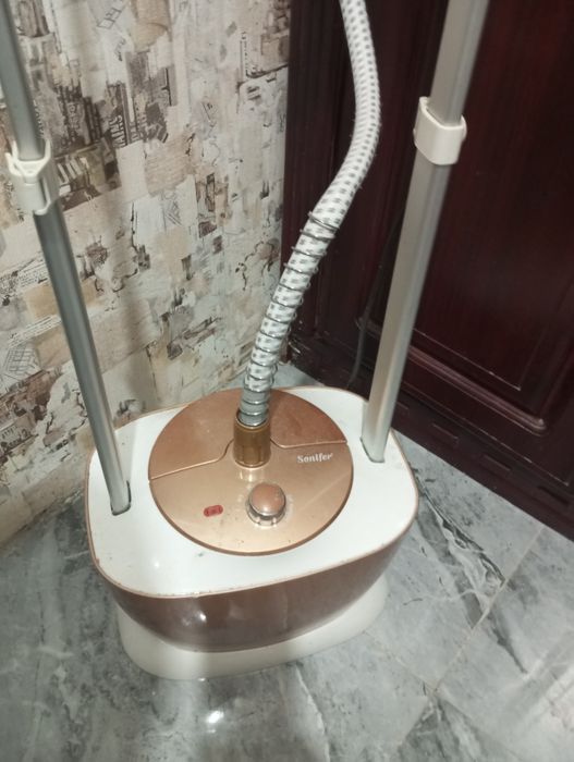 Продается паровой утюг