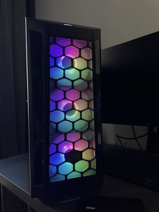 Настолен компютър 28GB RAM
