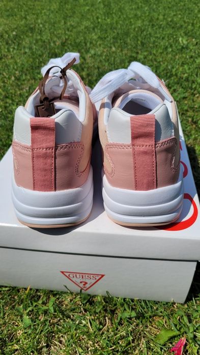 Adidasi Guess originali, noi, piele naturală, marimea 38