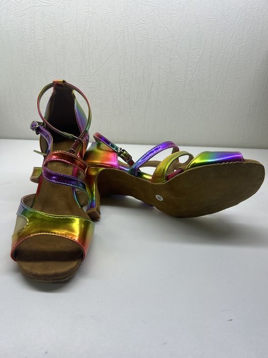 Бальные туфли для танцев