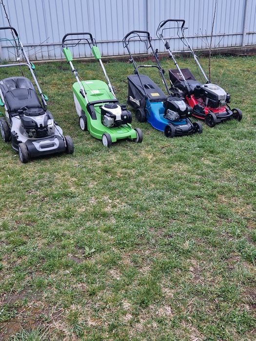 Mașini de tuns iarba, gazon