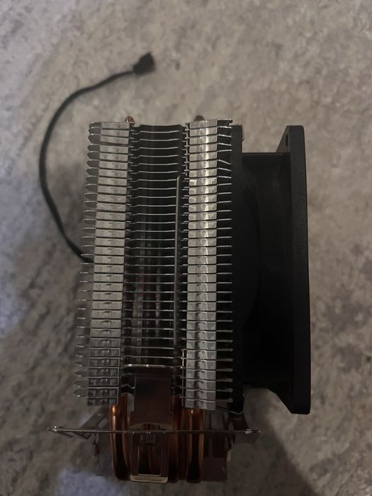 Башенный куллер ID cooling.