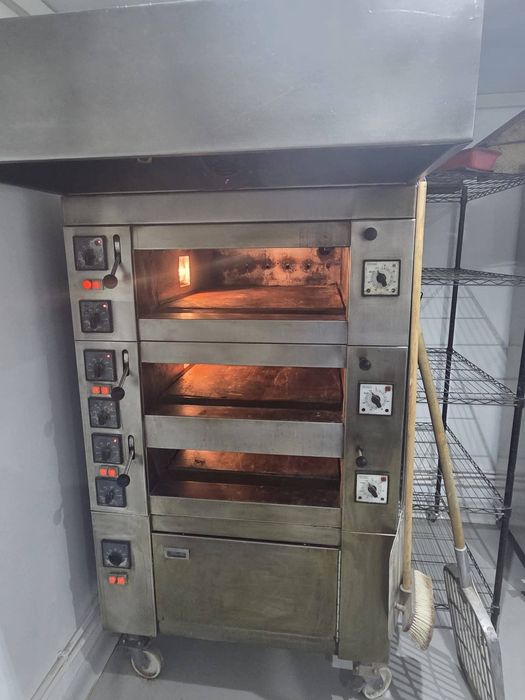 Vand cuptor 3 vetre + dospitor + hota