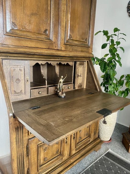 Comoda/dulap (secretar) antic , lemn masiv