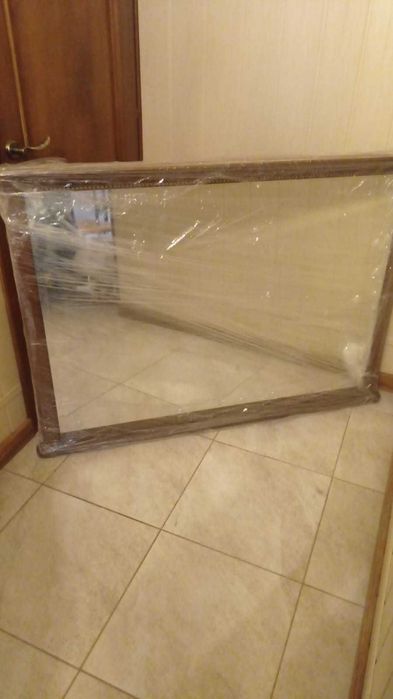 Зеркало в раме размер  1,5*1,0 м