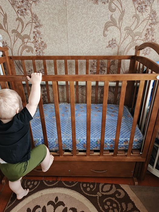 Кроватка детская