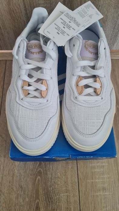 Маратонки adidas SC Premiere W – нови