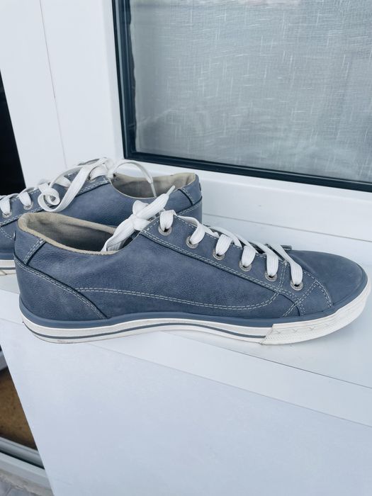 Продавам мъжки обувки “Mustang”