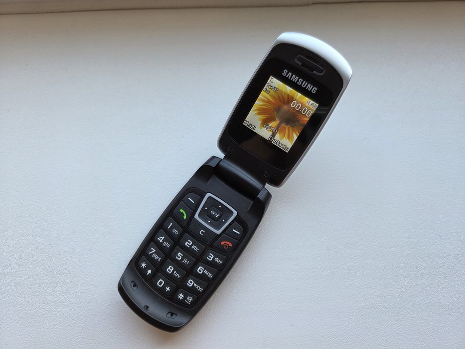 Samsung C270 cu clapeta