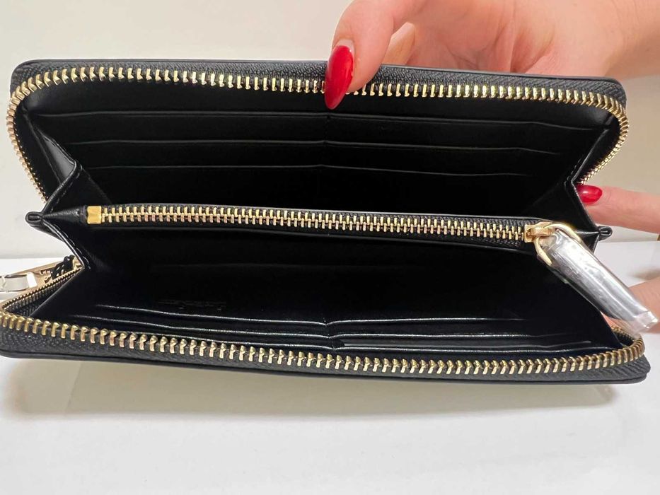 Чисто нов дамски портфейл KARL LAGERFELD