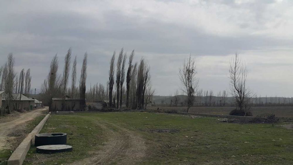 Продаётся земел участок 24 сот под строительство не доезжая газалкента