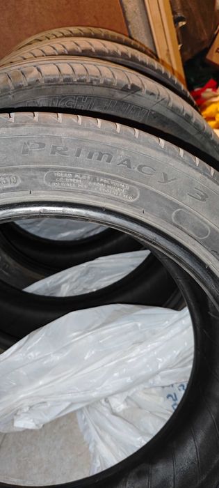 Гуми 225/50/18. 95V