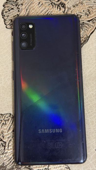 Самсунг А41 64гб