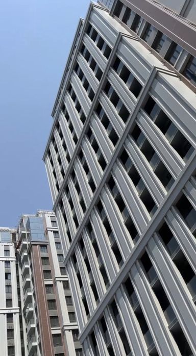 Продаётся на БУЗ-1 Художников новостройка 2ком