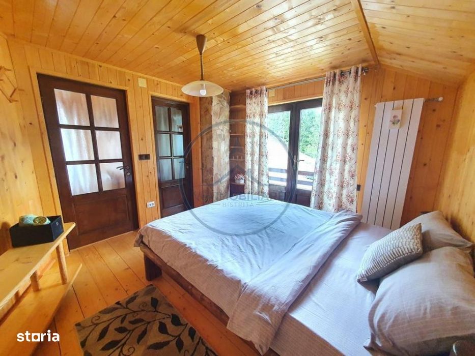 Cabana cu accesc la lac, 1400mp teren Colibita