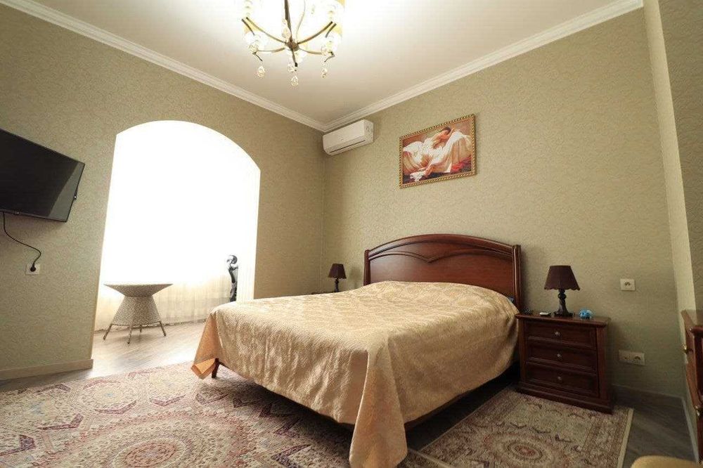 (335) Сдам 2-комн. 6 из 8 ул. Шота Руставели (отель Гранд Мир)