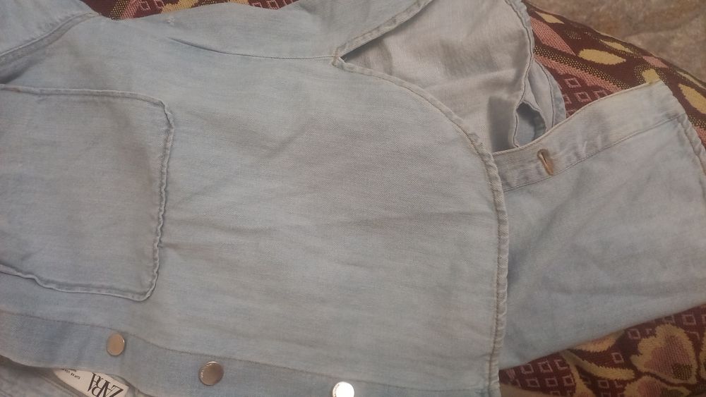 Продам рубашку джинсовую