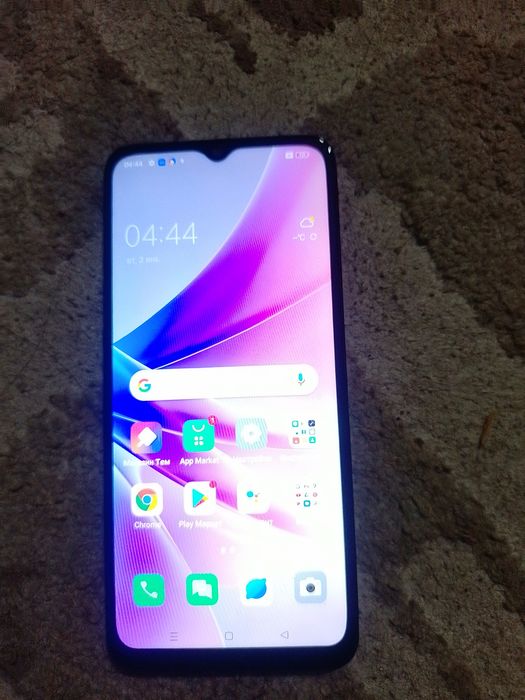 Продам смартфон в отличном состояние