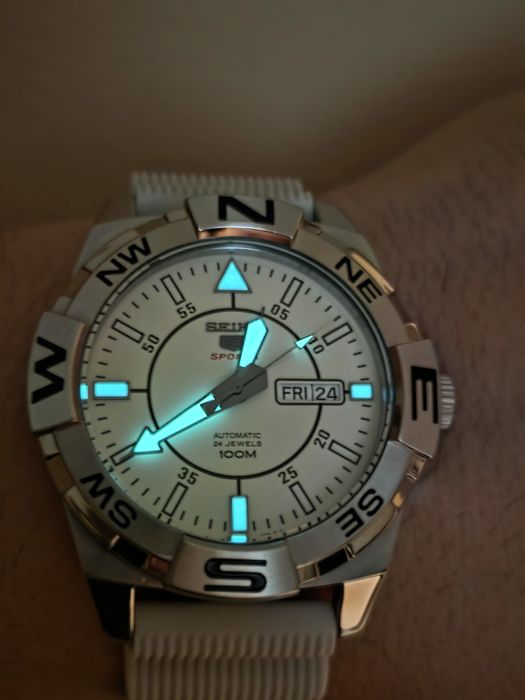 Seiko 5 Sports Military