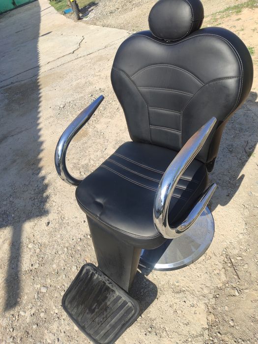 Барбершоп кресло