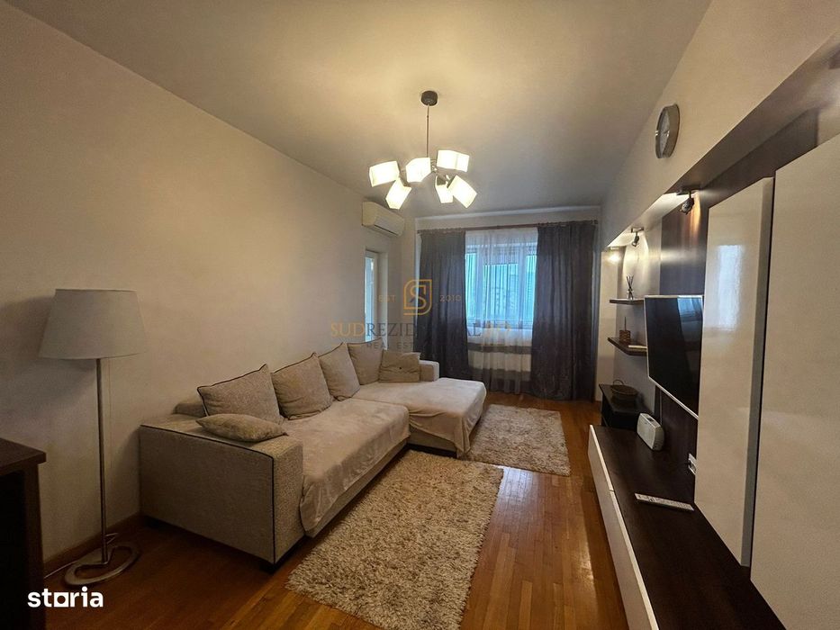 Apartament 3 camere de vanzare, vedere Parc Tineretului, Vacaresti