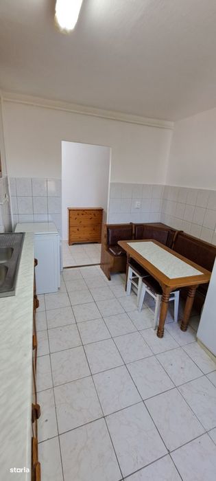 3 camere decomandat, 63 mp, zona Hortensiei