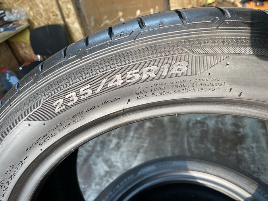 Продается 235/45/18 Hankook