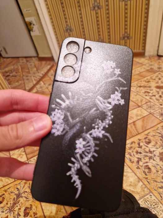 Продаётся чехол Samsung galaxy s22 +