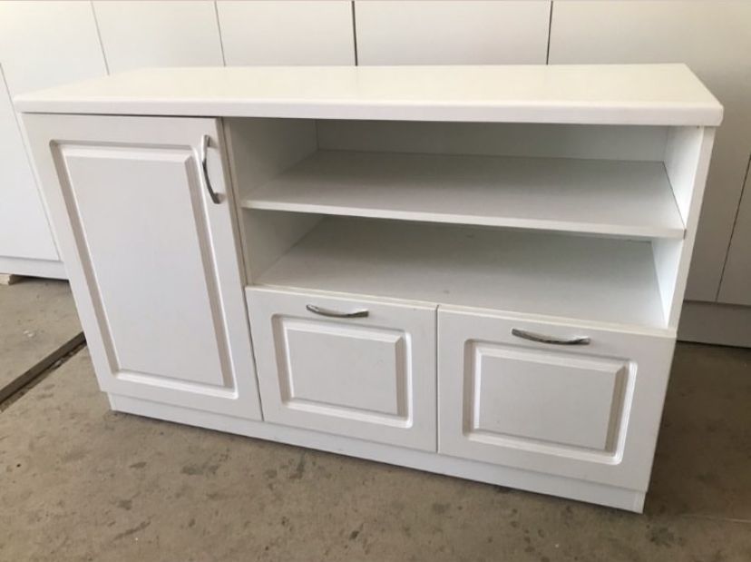 Тумбы мебель  разная