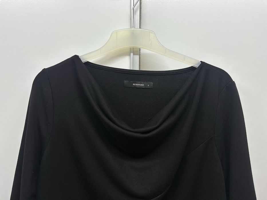 Bluza asimetrica Reserved neagra