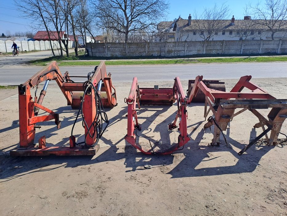 Incarcator frontal pentru tractor