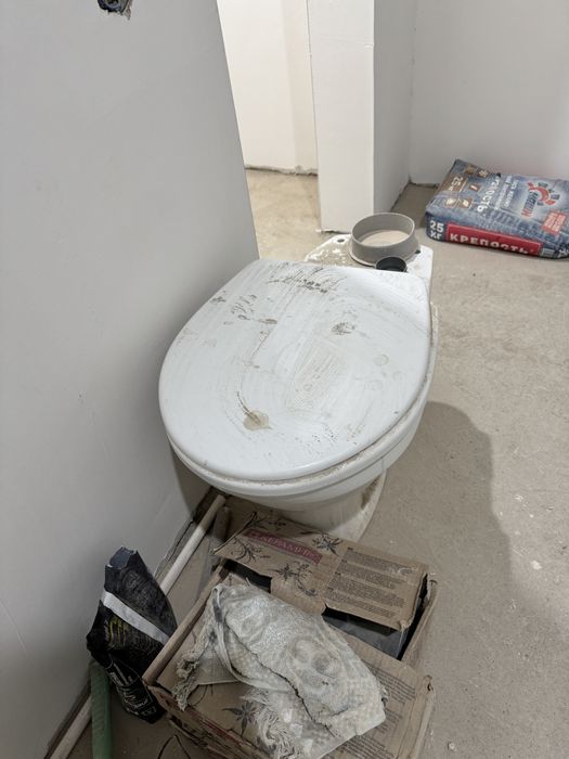 Унитаз рабочий, для временного прльзования