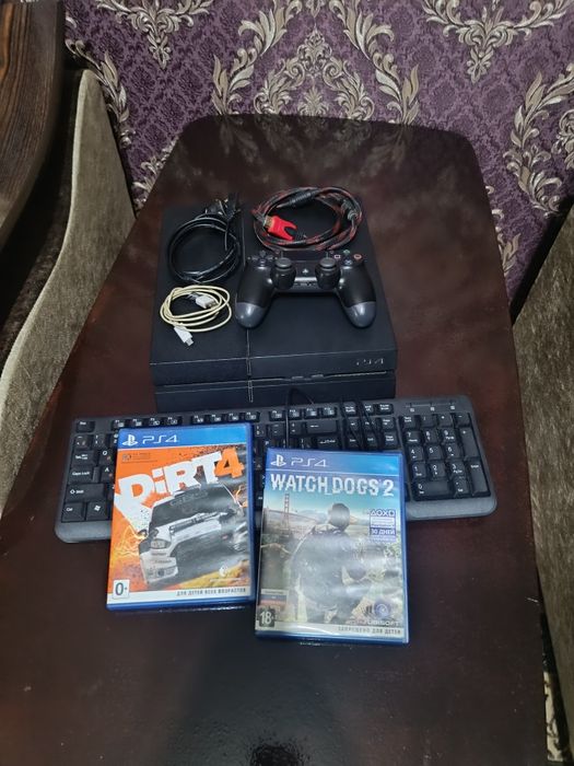 Продается PS4 1TB + DualShock + 2 игры