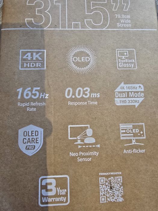 Продавам ASUS 32 4k gaming monitor НОВ!