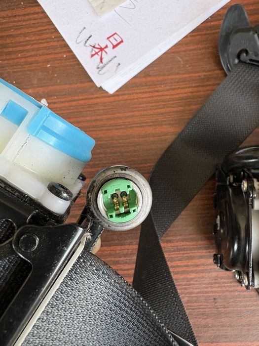 Предни колани toyota qris cross