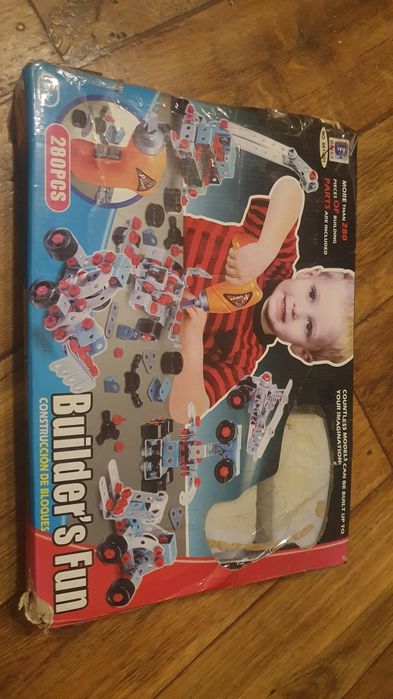 Игрушки для мальчика