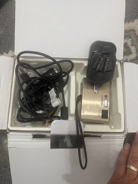 Aparat foto samsung cu bateria slaba