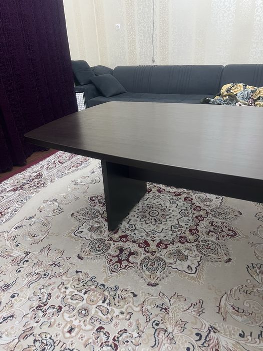 Стол офисной, кухонный