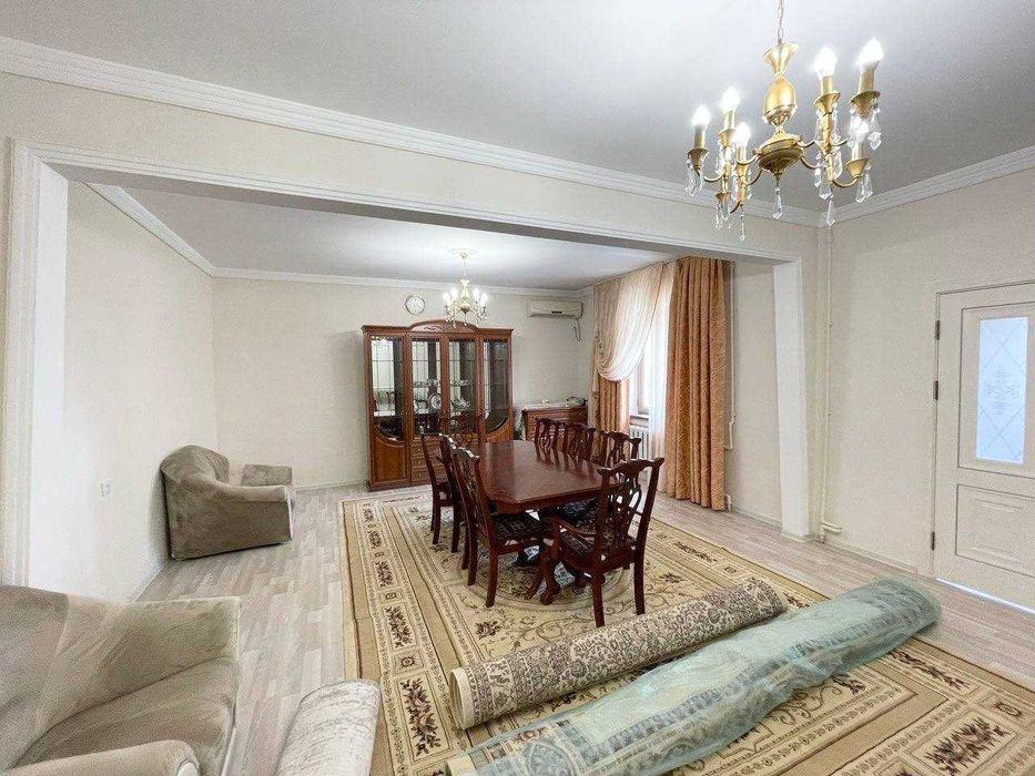 Сдается в аренду 4 комнатная квартира ул.Миробад 160 м.кв