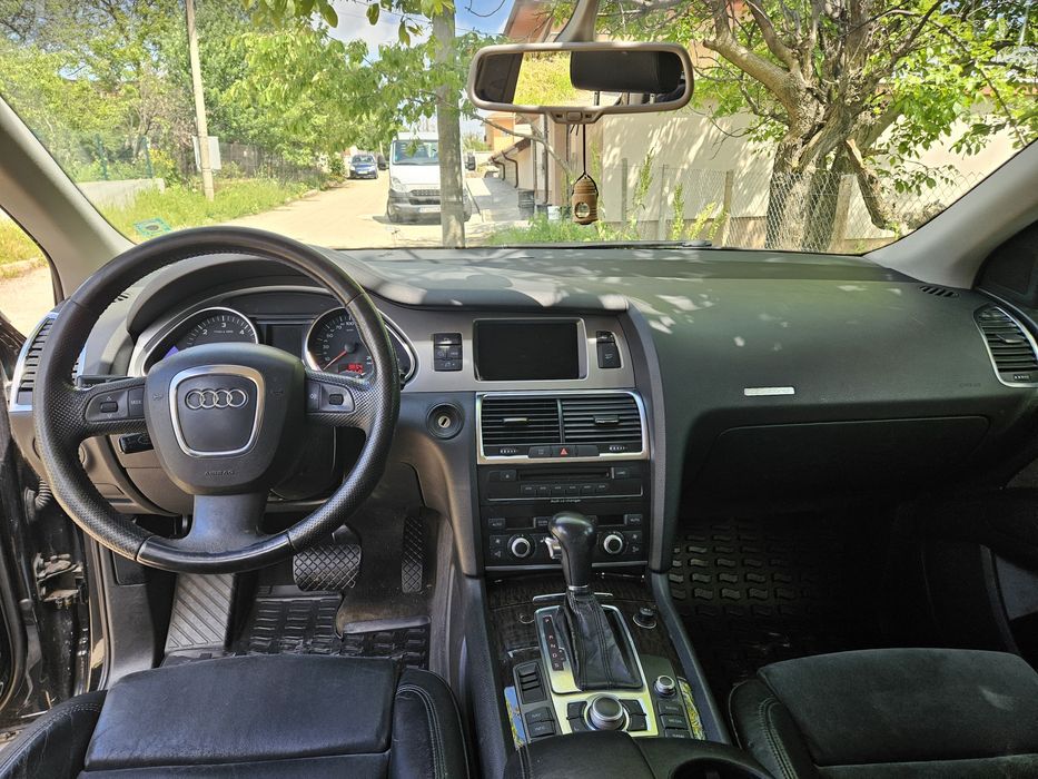 Ауди Q7 3.0 TDI 239HP S-Line