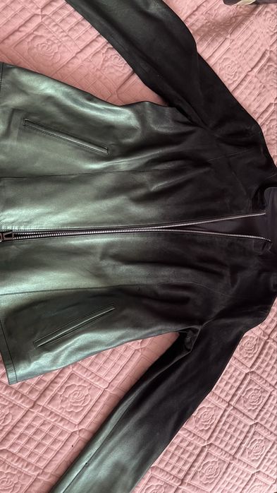 Продам кожаную куртку