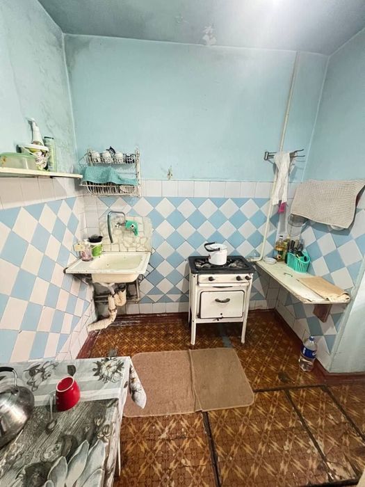 8 квартал 2/1/4 Балкон 2х6‼️Кирпич Продам