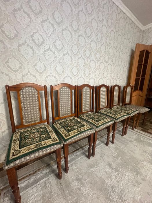 Стол в количестве 6 шт