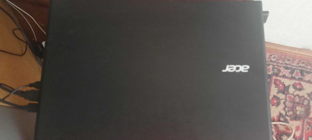 Ноутбук Asus в хорошем состоянии