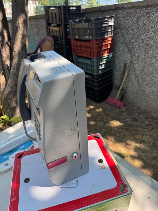 Монетен телефон германия