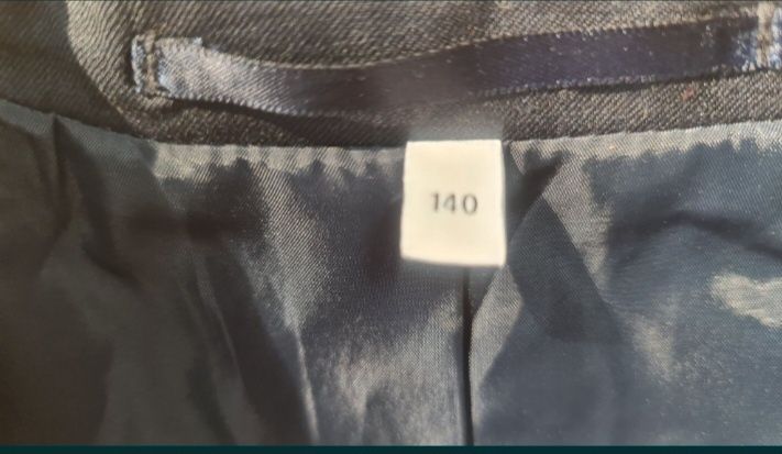 Sacou scoala/serbari pt baieti, in condiții f bune, culoare bleumarin