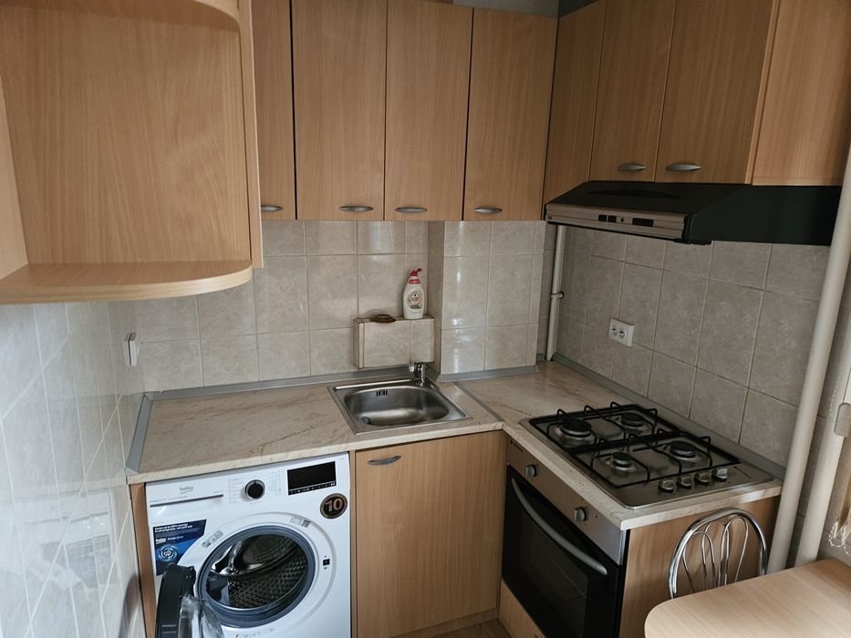 Garsoniera de inchiriat zona Tractorul