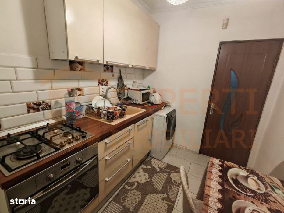 Apartament 2 camere de vanzare, complet utilat si mobilat, in Centru — fotografia 3