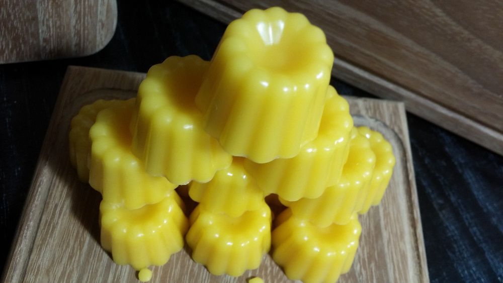 Чист пчелен восък и Чист Пчелен Клей/ Пчелен Прополис